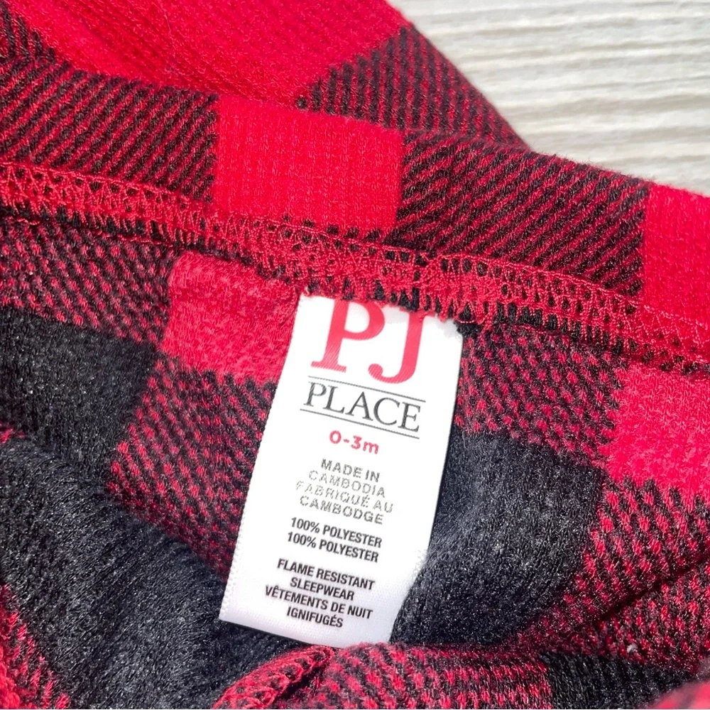 The Children’s Place Baby Two-Piece Pajama Set 0–3M Red & Black Buffalo Plaid - Picture 4 of 4